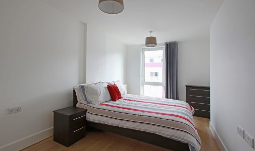 Apt 85