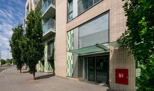 Apt 55