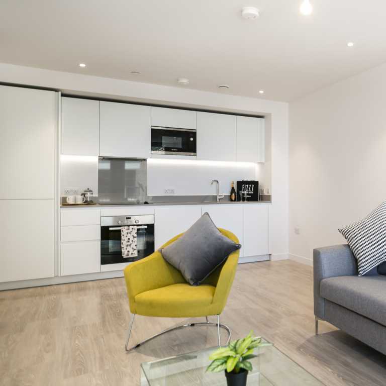 Kitchen furnished